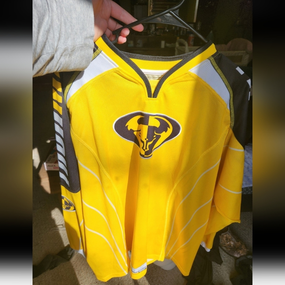 THOR athletic wear jersey